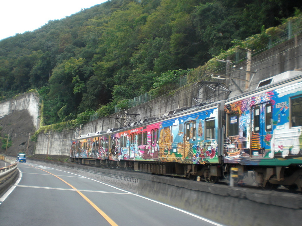 ��̉j���X �Ƃ��� ����~��~