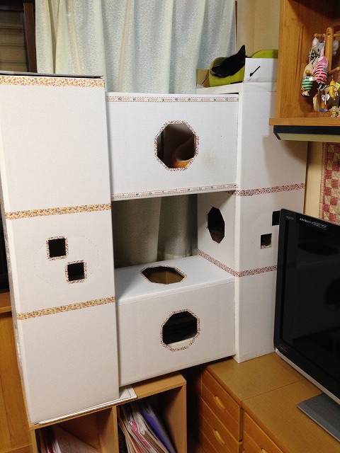 �A�����W���R���݁u�ɂ�񁙃n�E�X�v�g������Ȃ�