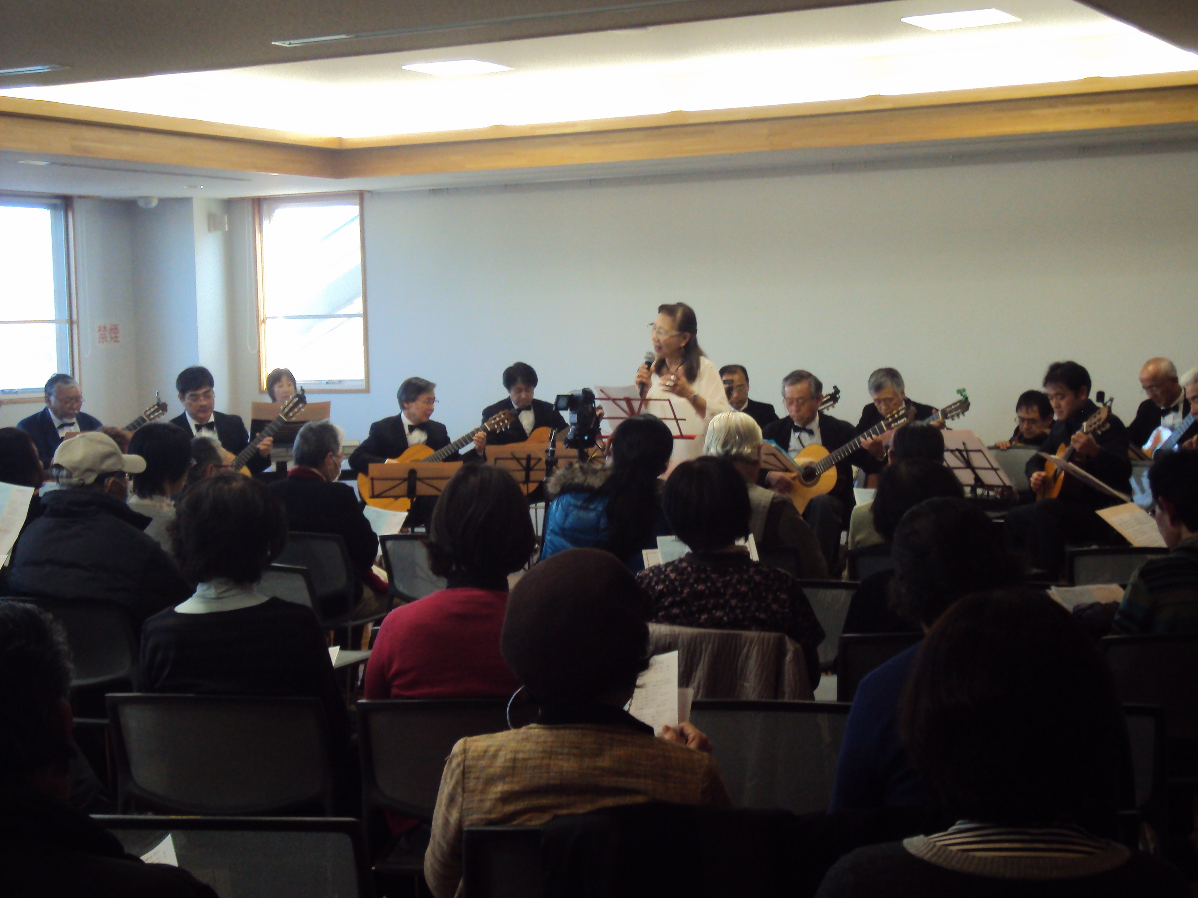 �J�ɂ����������ɂ��������E���̊X�Ȗ�