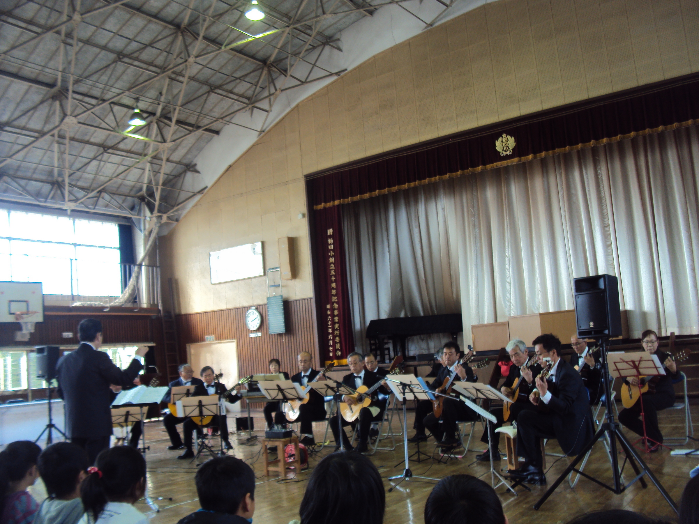 �J�ɂ����������ɂ��������E���̊X�Ȗ�