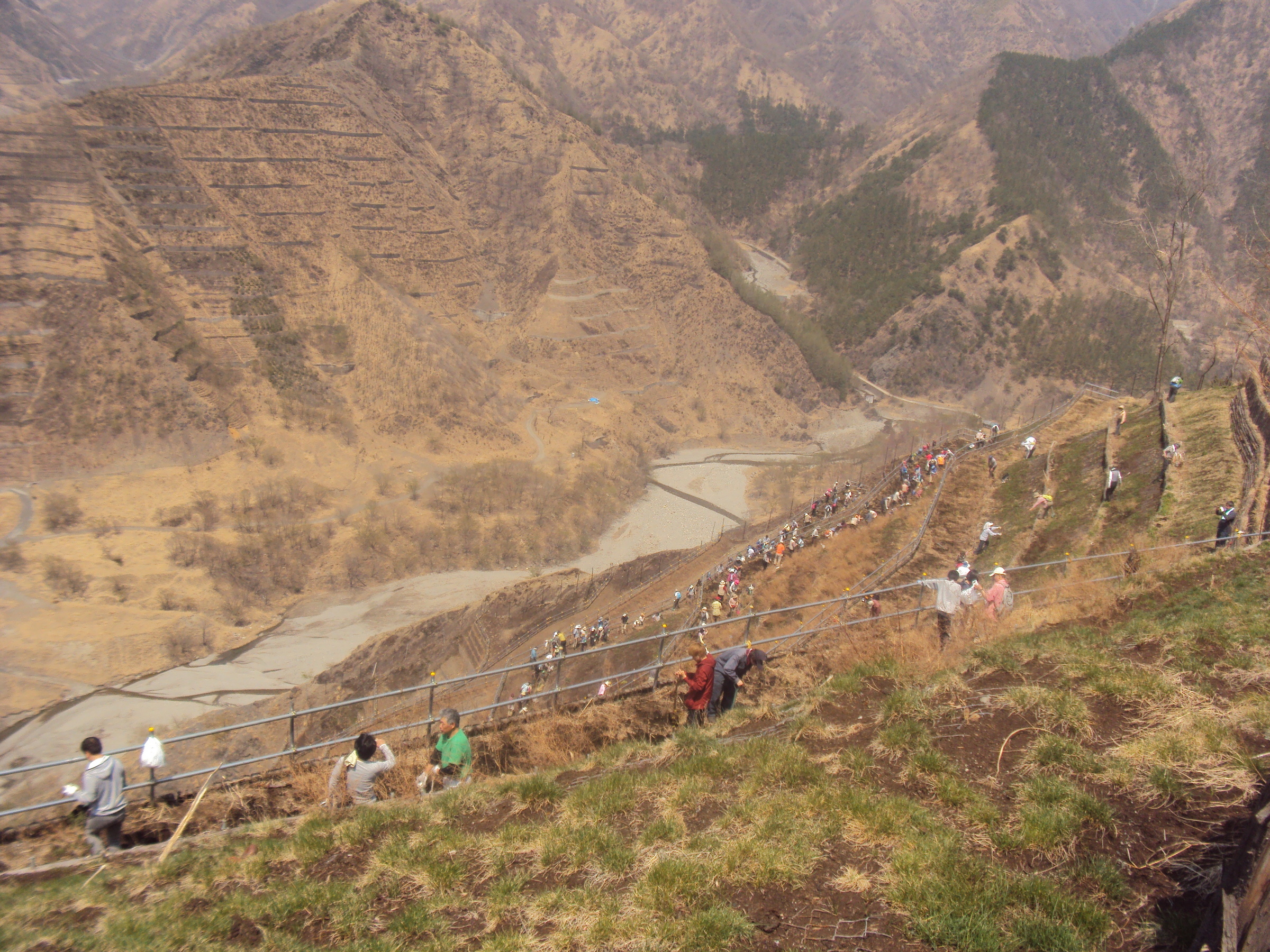 �J�ɂ����������ɂ��������E���̊X�Ȗ�