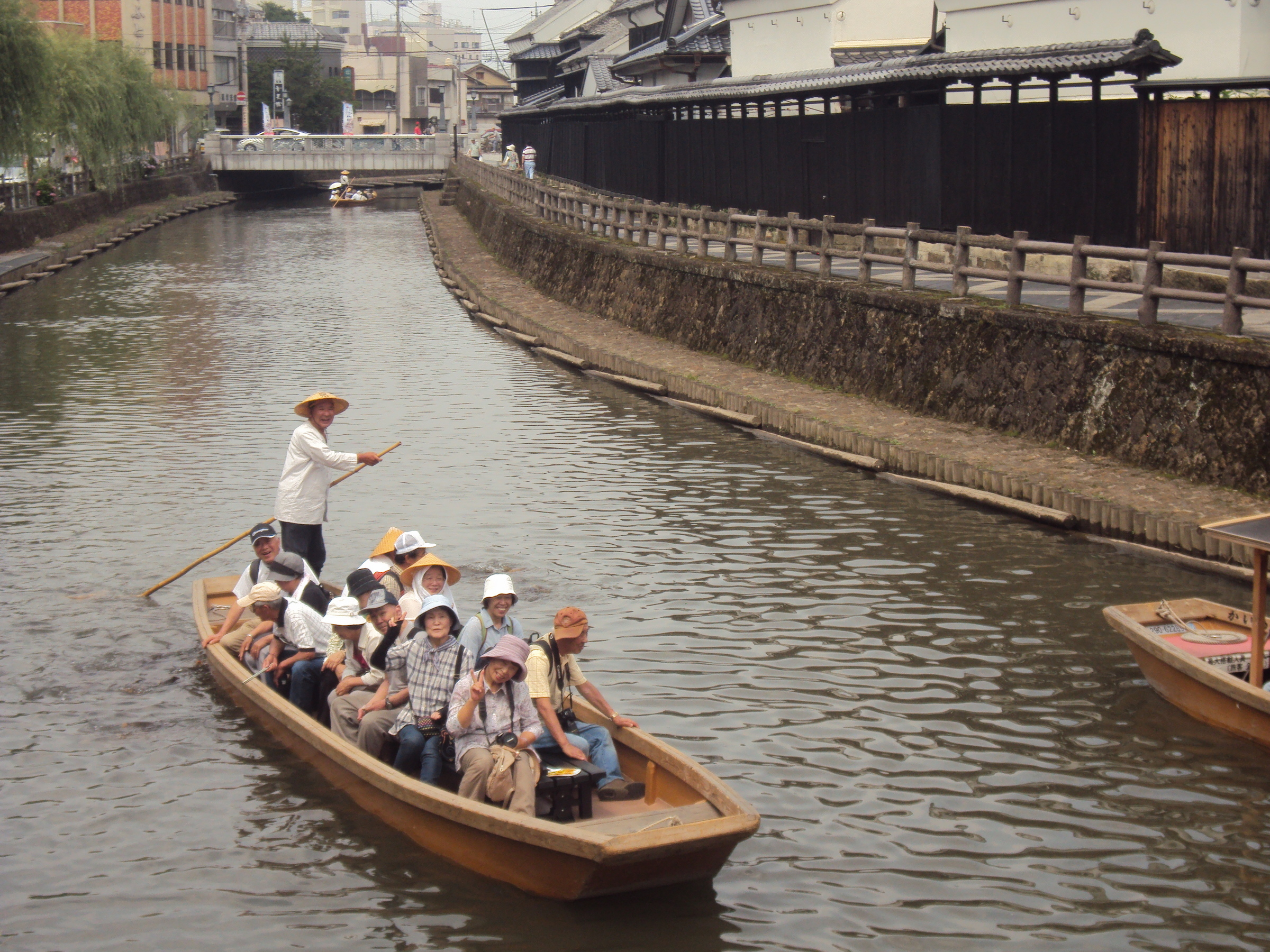 �J�ɂ����������ɂ��������E���̊X�Ȗ�