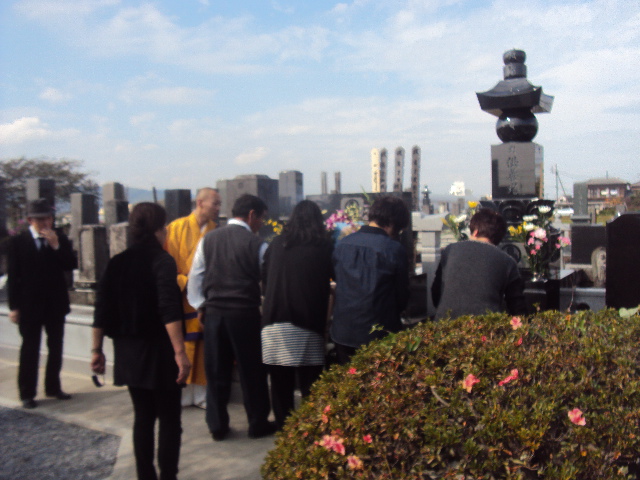 �J�ɂ����������ɂ��������E���̊X�Ȗ�