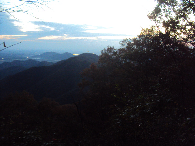 �J�ɂ����������ɂ��������E���̊X�Ȗ�