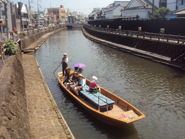 �J�ɂ����������ɂ��������E���̊X�Ȗ�