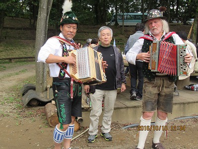 �J�ɂ����������ɂ��������E���̊X�Ȗ�