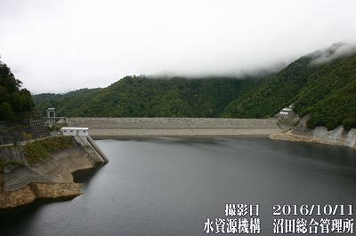 �J�ɂ����������ɂ��������E���̊X�Ȗ�