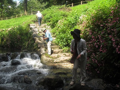 �J�ɂ����������ɂ��������E���̊X�Ȗ�