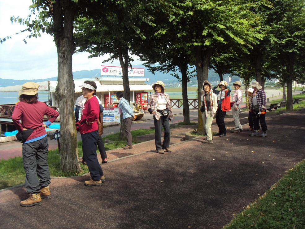 �J�ɂ����������ɂ��������E���̊X�Ȗ�