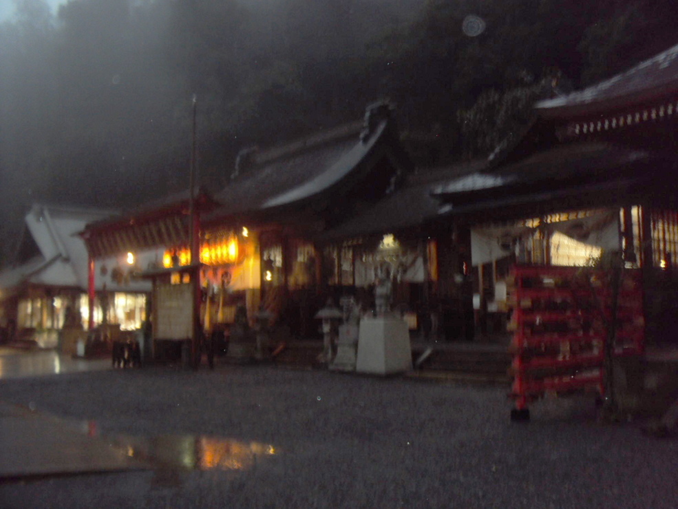 �J�ɂ����������ɂ��������E���̊X�Ȗ�