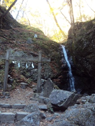 �J�ɂ����������ɂ��������E���̊X�Ȗ�