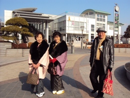 �J�ɂ����������ɂ��������E���̊X�Ȗ�