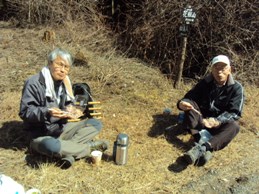 �J�ɂ����������ɂ��������E���̊X�Ȗ�