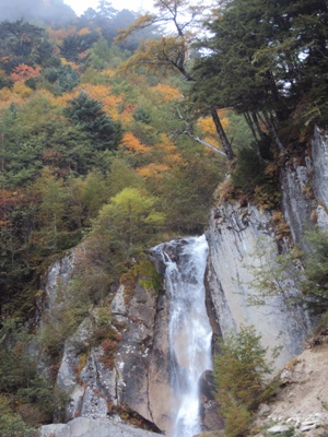 �J�ɂ����������ɂ��������E���̊X�Ȗ�