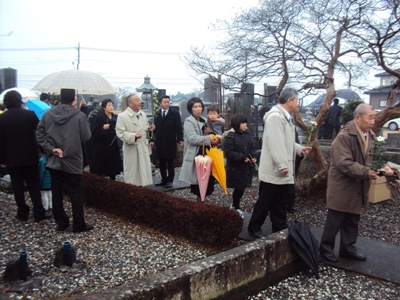 �J�ɂ����������ɂ��������E���̊X�Ȗ�