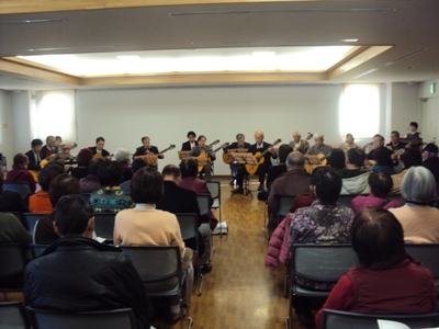 �J�ɂ����������ɂ��������E���̊X�Ȗ�