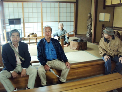 �J�ɂ����������ɂ��������E���̊X�Ȗ�