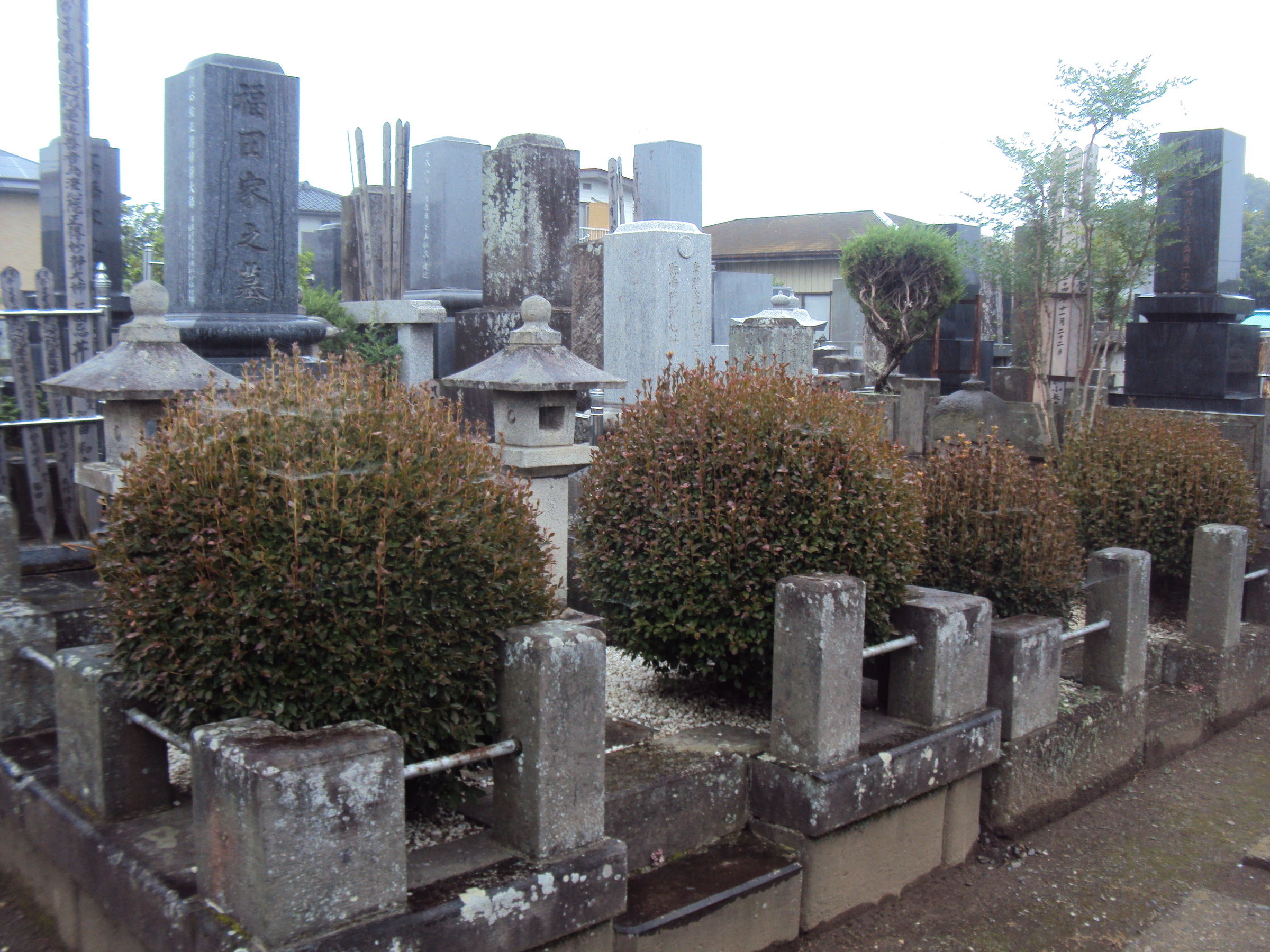 �J�ɂ����������ɂ��������E���̊X�Ȗ�