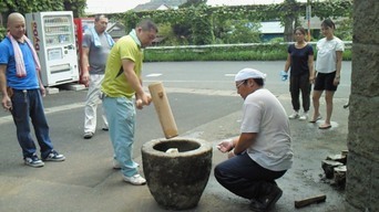 �N���t���l�́h�[�`���u���v�h