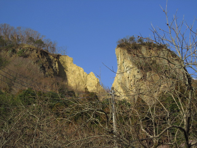 �R�����L