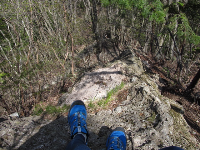 �R�����L