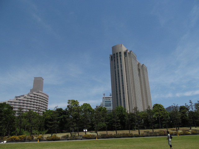 �R�����L