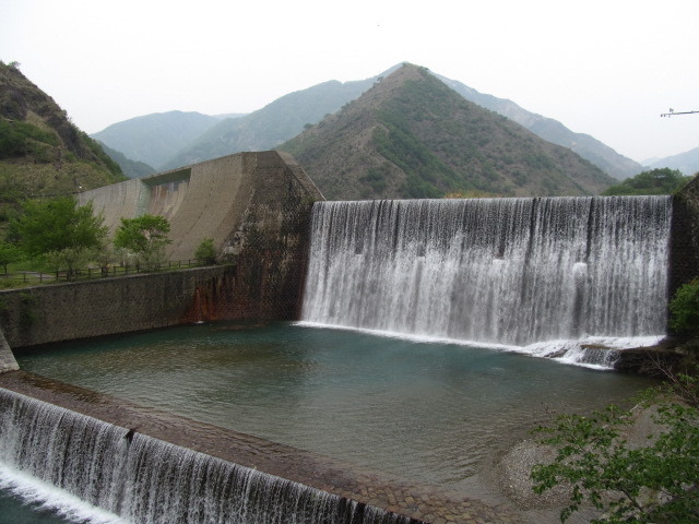 �R�����L