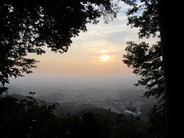 �R�����L