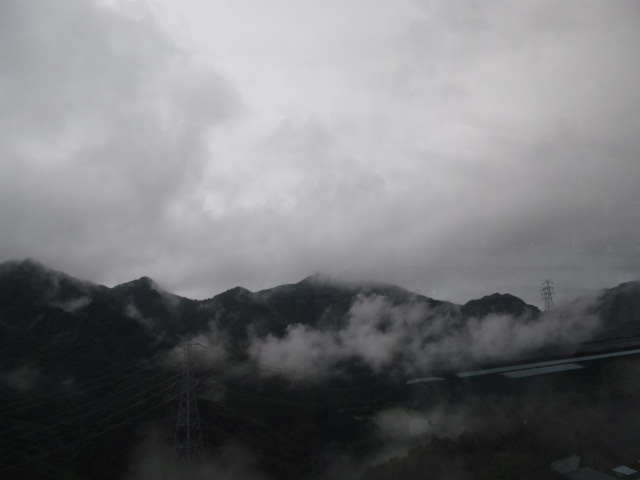 �R�����L