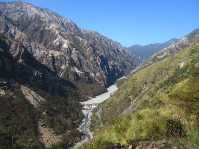 �R�����L