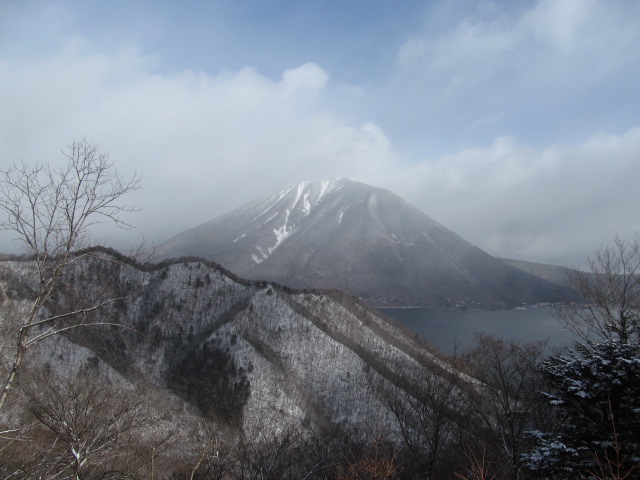 �R�����L