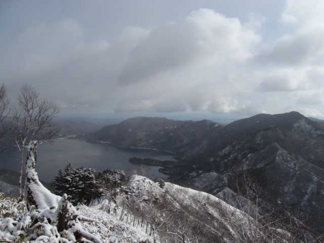 �R�����L