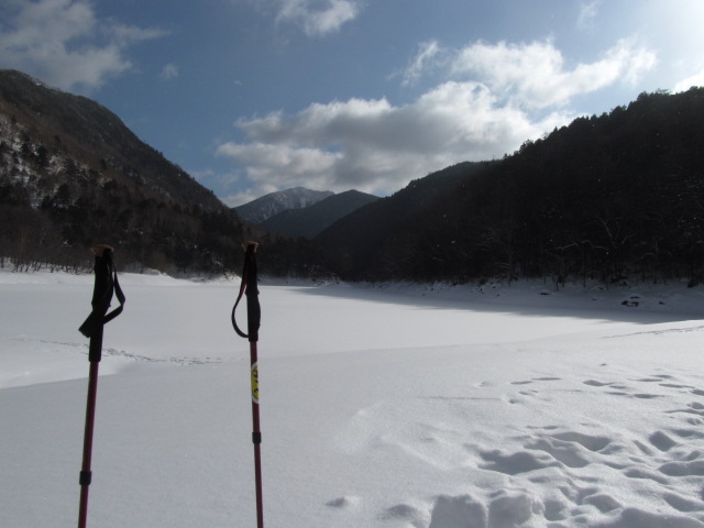 �R�����L