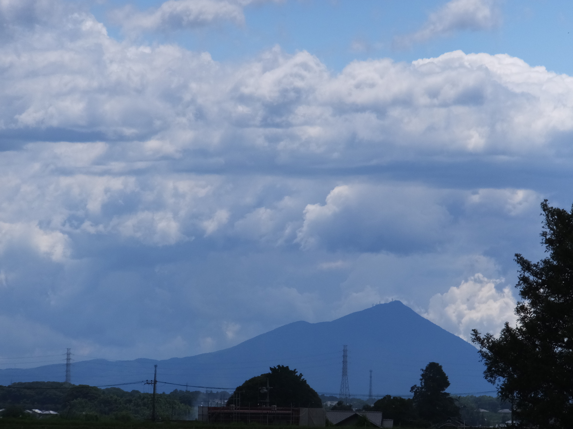 �R�����L