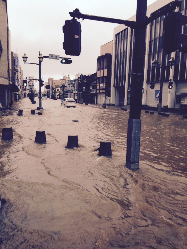 �R�����L