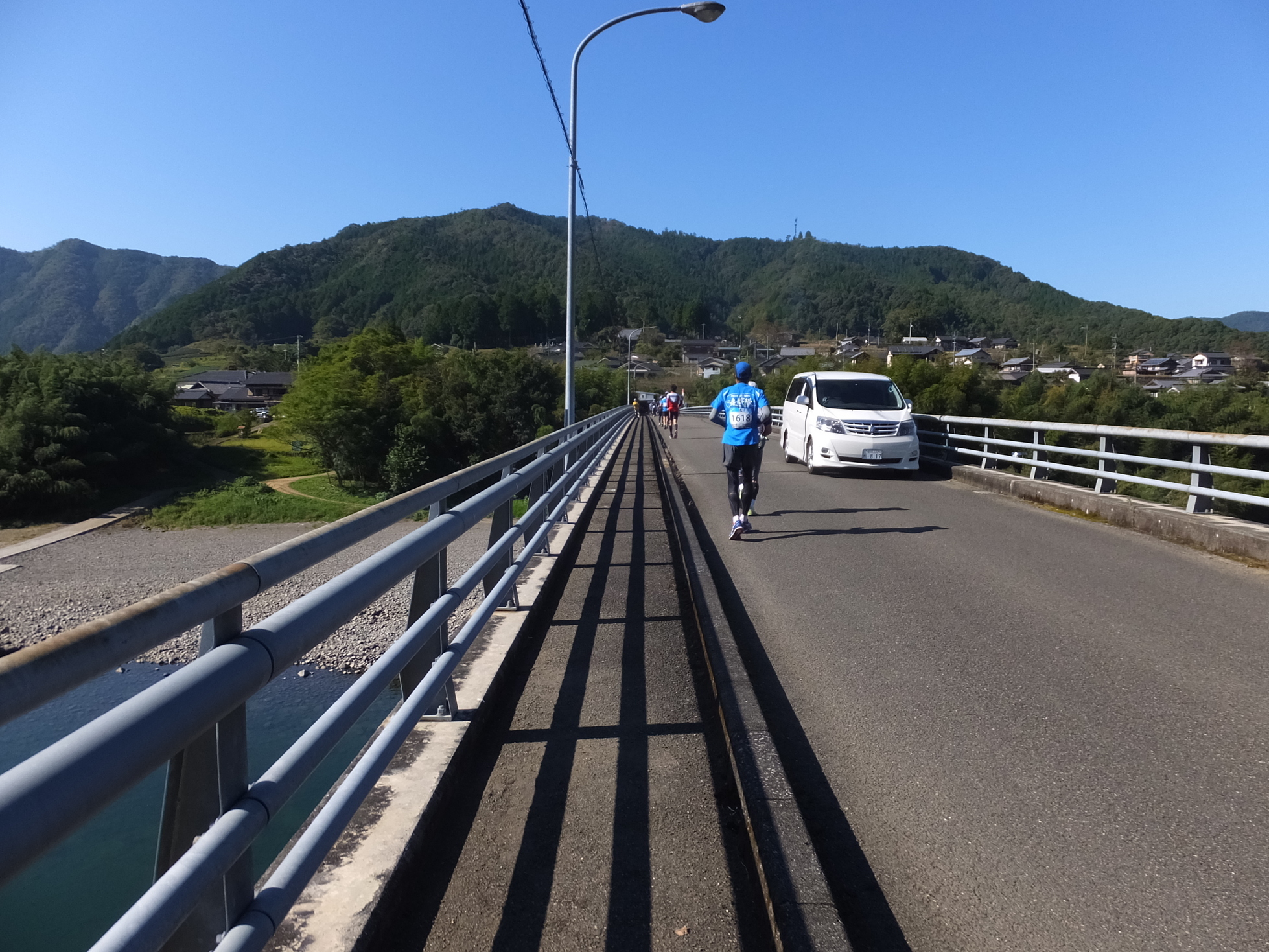 �R�����L