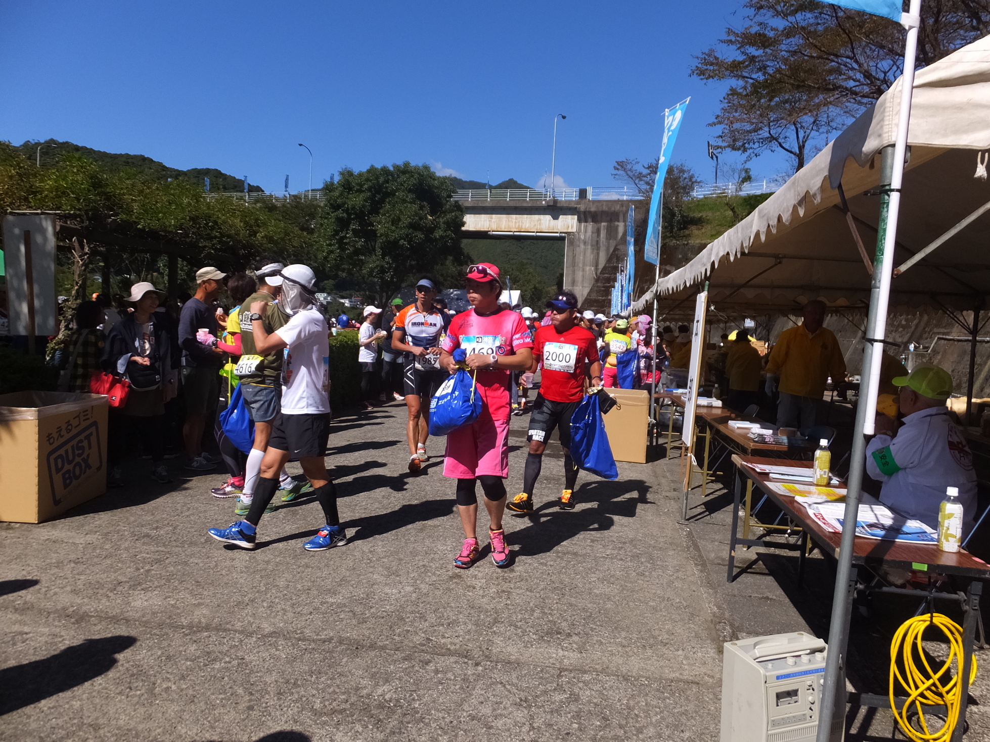 �R�����L