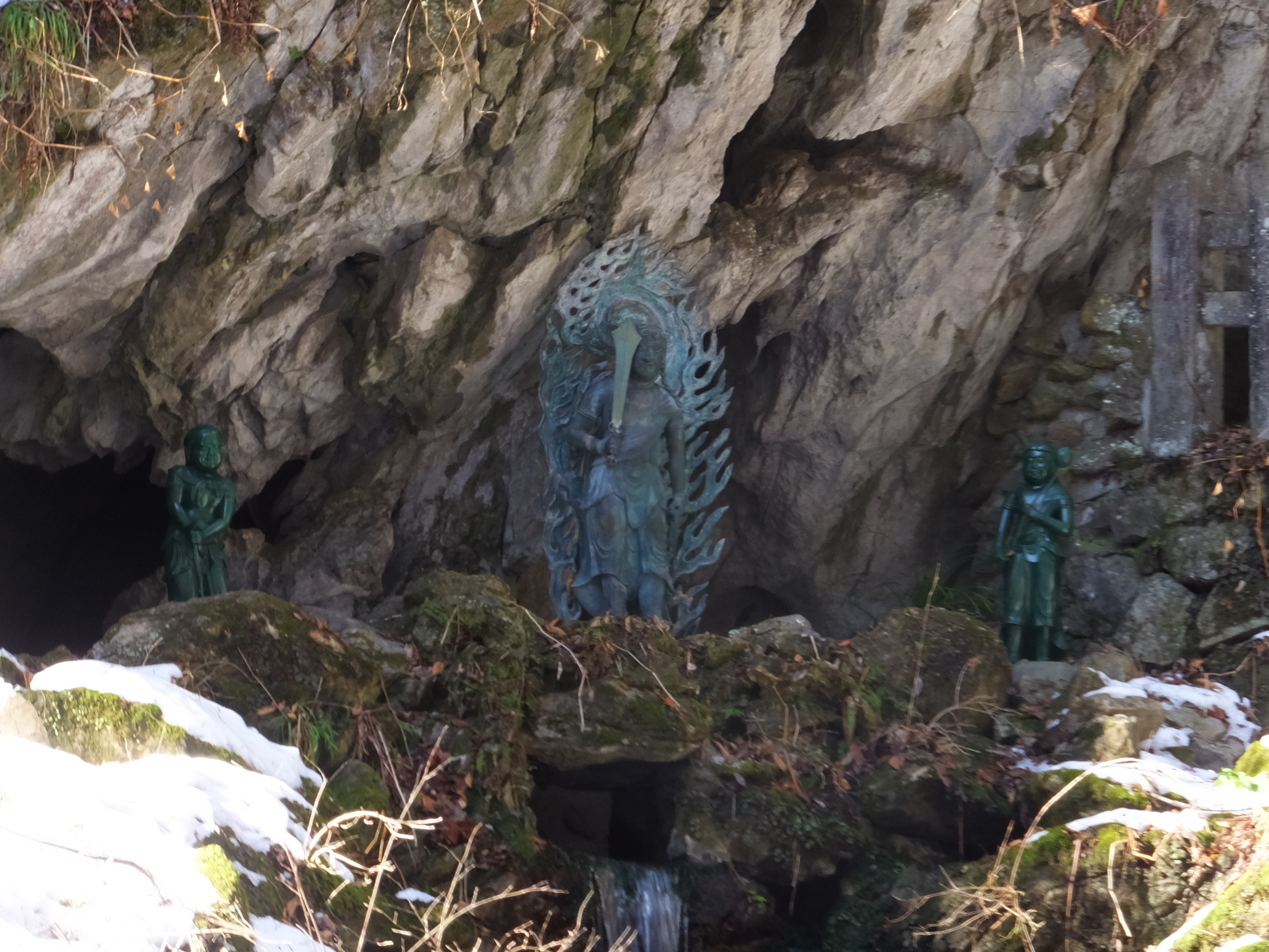 �R�����L