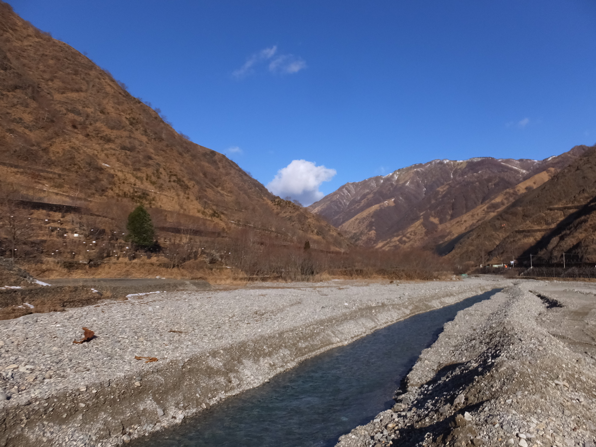 �R�����L