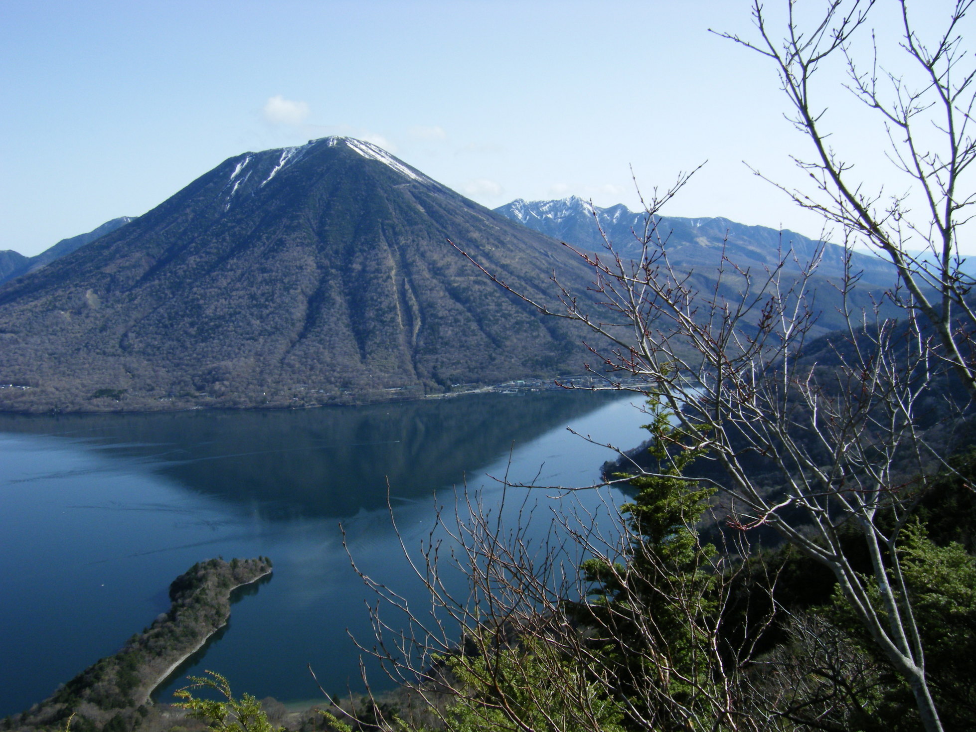 �R�����L