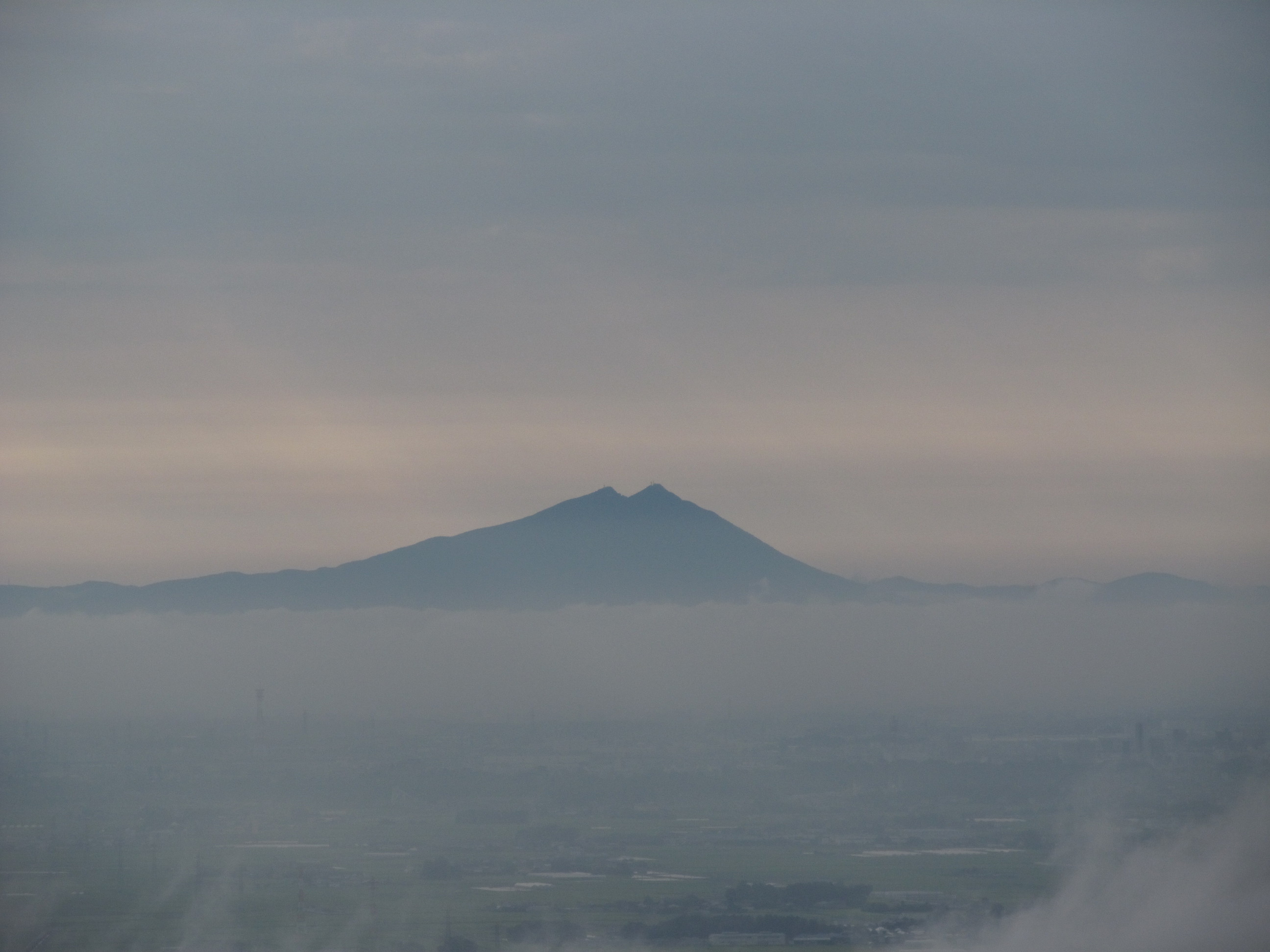 �R�����L