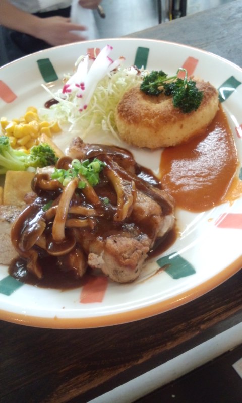 �V�F�t�̓��L