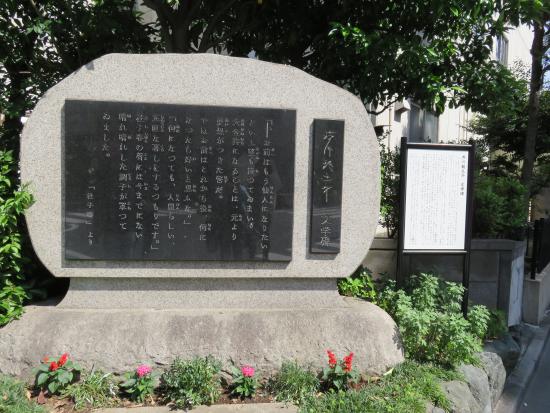 �������~