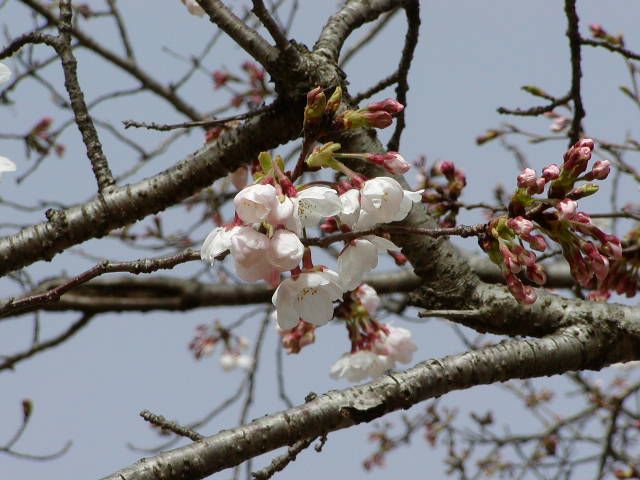 �������~