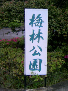 �������~