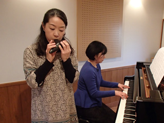 ����烊�|�[�^�[�̂���炩�ȓ��X