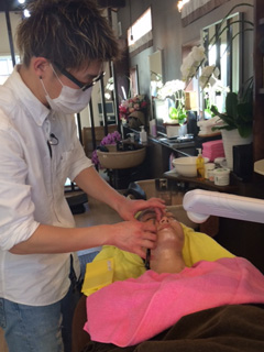 ����烊�|�[�^�[�̂���炩�ȓ��X