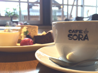 ����烊�|�[�^�[�̂���炩�ȓ��X