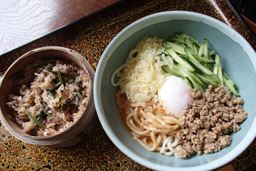 ����烊�|�[�^�[�̂���炩�ȓ��X