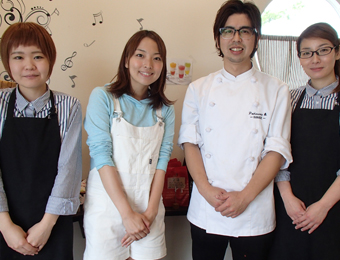 ����烊�|�[�^�[�̂���炩�ȓ��X